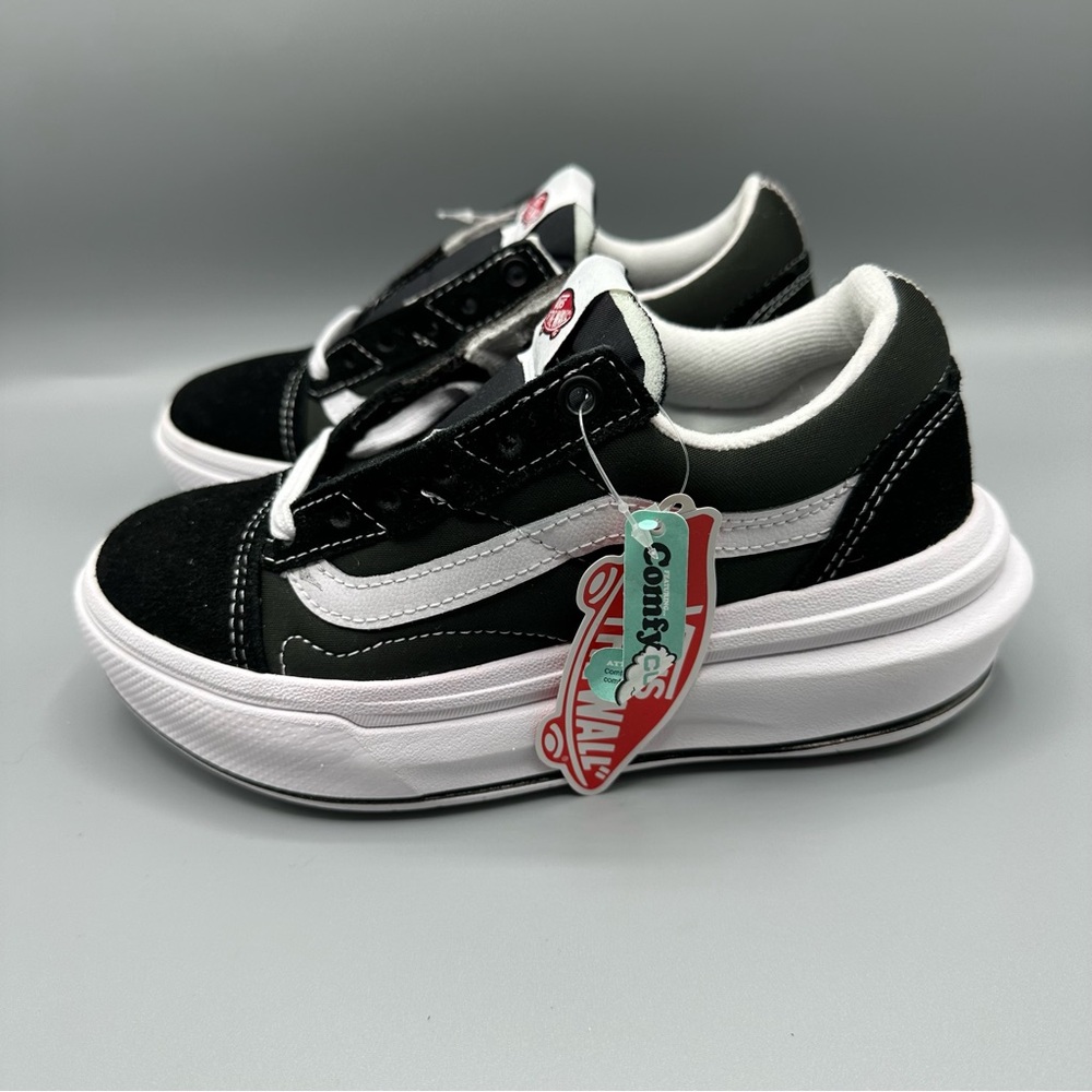 Vans Old Skool Overt Platform Skate Sneakers Women’s Size 5.5 Black White